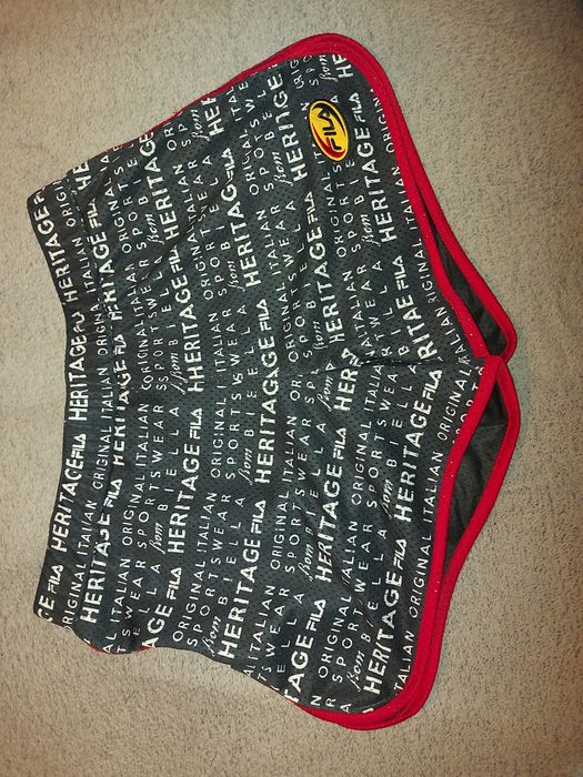 Oryginalne, krótkie, firmowe spodenki FILA M M