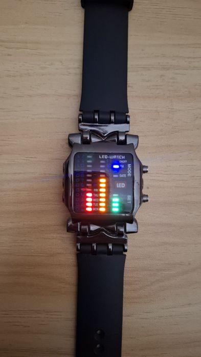 Годинник на LED лампах