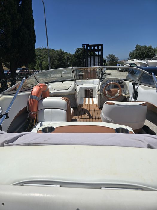 Crownline 176 BR (1998) – Totalmente Restaurada – Motor Reconstruído – Pronta a Navegar