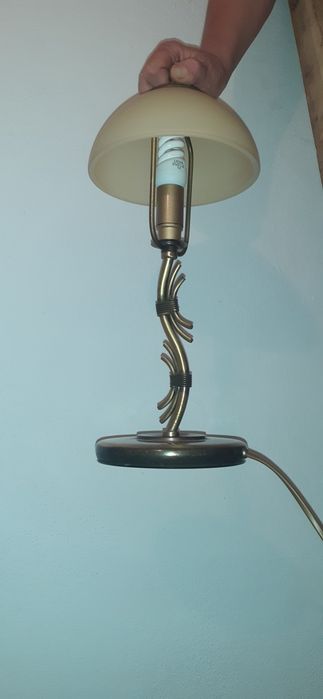 Candeeiro de teto e camiseiro