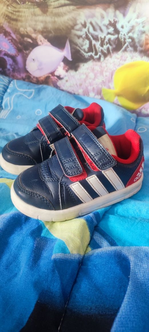 Sapatilhas Adidas Menino Olh o OLX Portugal