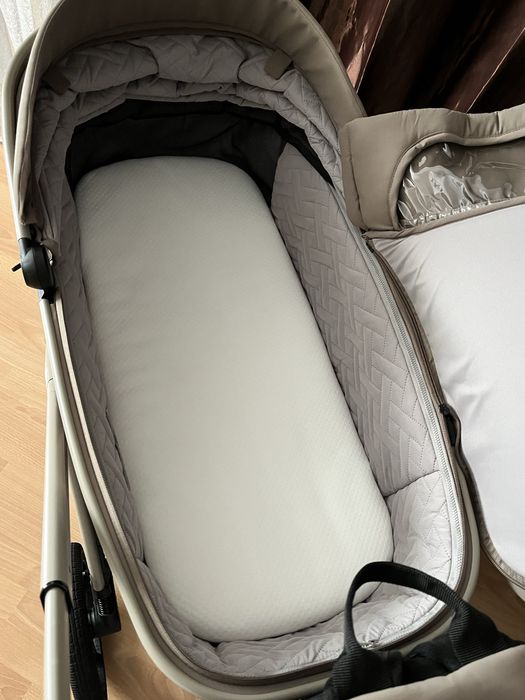 Коляска Carrello Vector 2в1