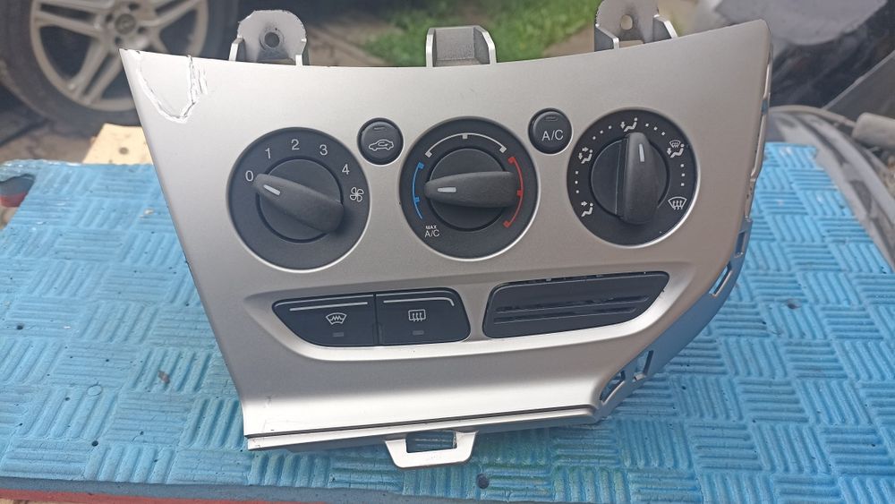 Блок керування кондиціонером для Форд фокус 3