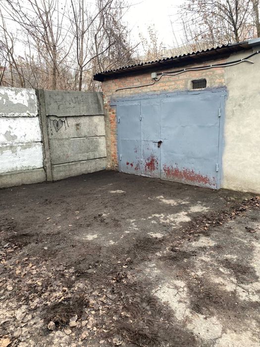 Гараж  в центрі міста
