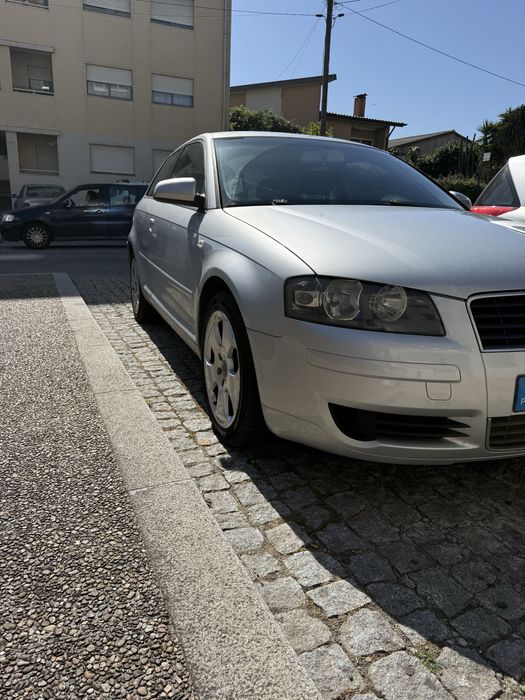 Audi A3 1.9 TDI 105cv — 2004 — Nacional troco Land Rover Discovery
