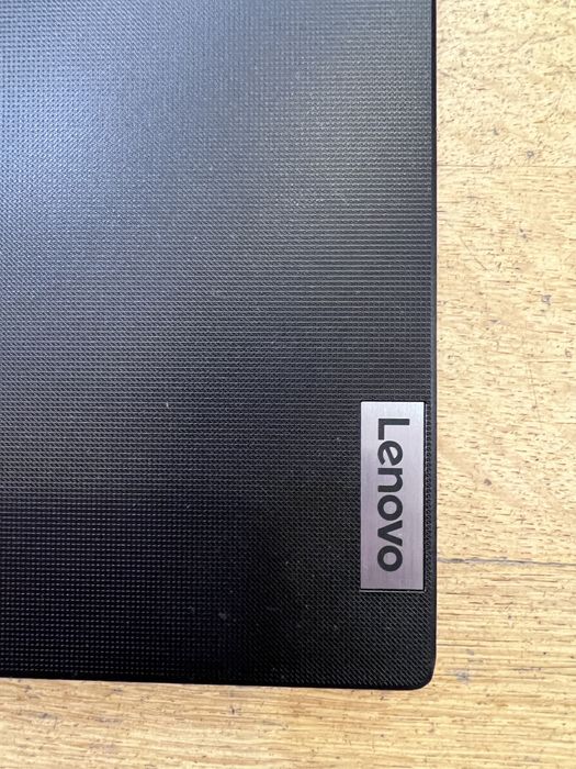 PC Portátil Lenovo V15 Gen3 IAP I7 512GB 16GB - Como novo
