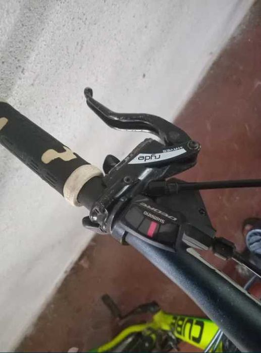 Bicicleta BTT Cube 26” - Quadro M - Shimano Deore
