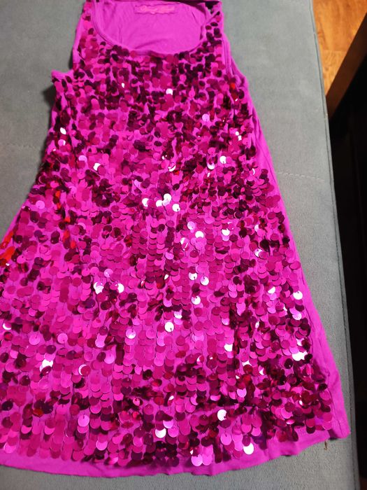 Sukienka cekinowa next 134