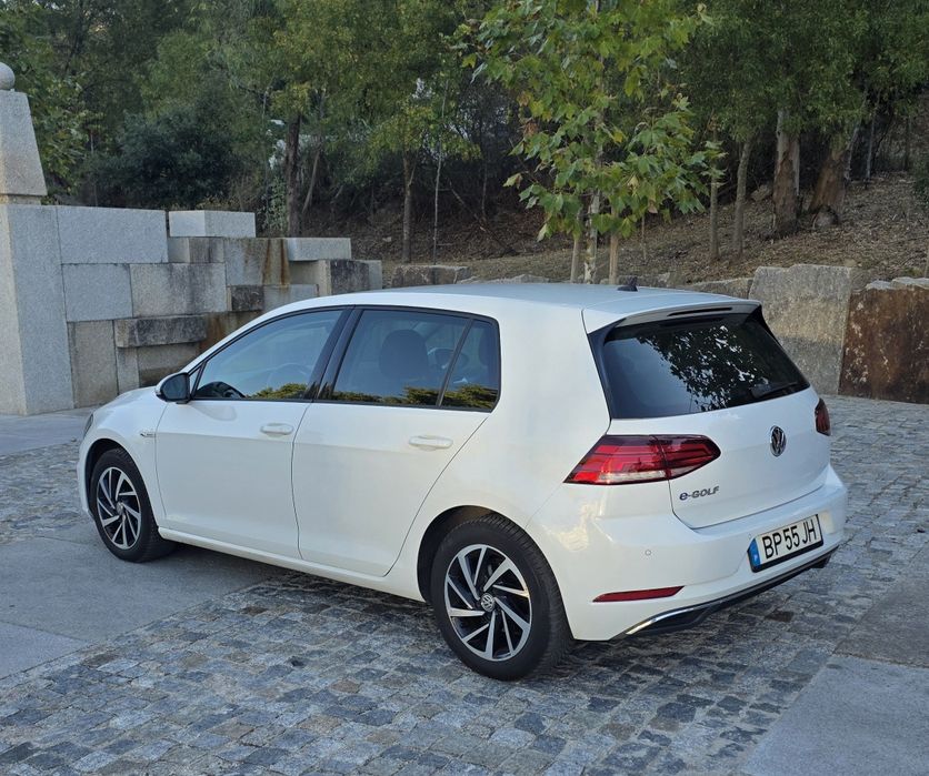 VW e-Golf sportline