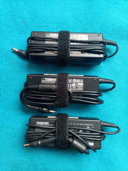 блок питания Toshiba PA3468E-1AC3 19В 3.95А зарядка зарядное устройств