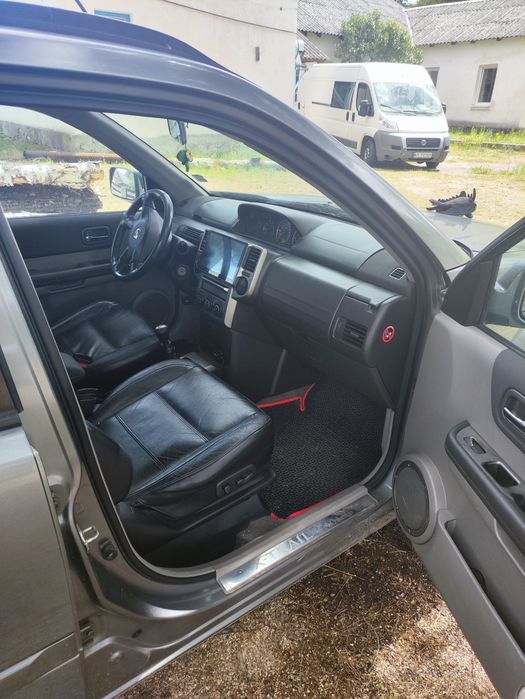 Nissan X-Trail 2006 2.2 TDI 4x4 Механика 6ст КожаNissan X-Trail 2006 2.2 TDI 4x4 Механика 6ст Кожа