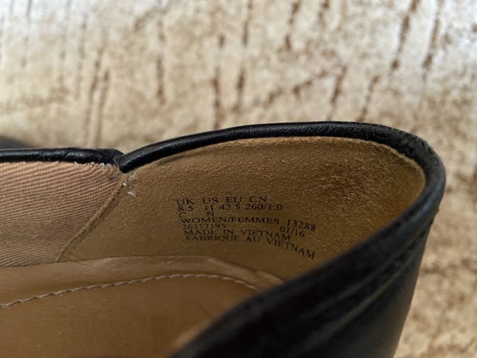 Жіночі туфлі з натуральноі шкіри  Clarks, розмір 42