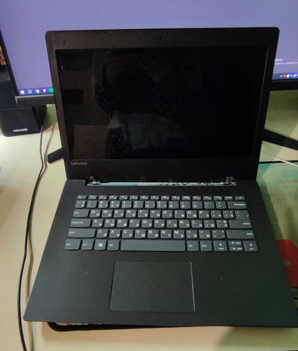 Ноутбук Lenovo IdeaPad 320-14IAP / 8GB RAM / Radeon 530