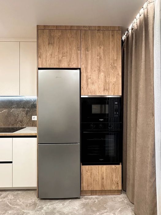 Однокімнатна біля ТРЦ Велес