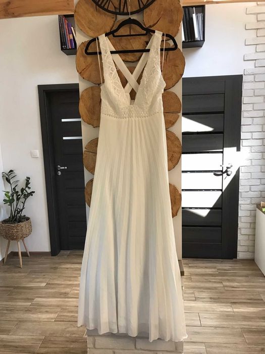 Biała długa sukienka typu boho/ slub/ poprawiny/ sesja