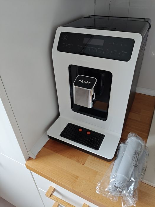Ekspres krups evidence EA8901 plus 3 filtry