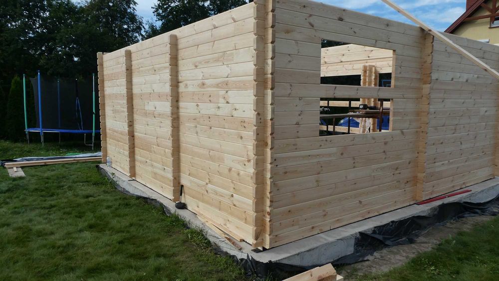 Garaż drewniany domek gosp od19,8m2 ściana z litego drewna gr od 44mm