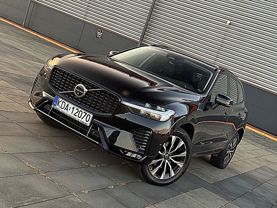 Volvo XC 60 B5 AWD PLUS DARK | 2.0 benzyna 250 KM | 2023 | napęd AWD