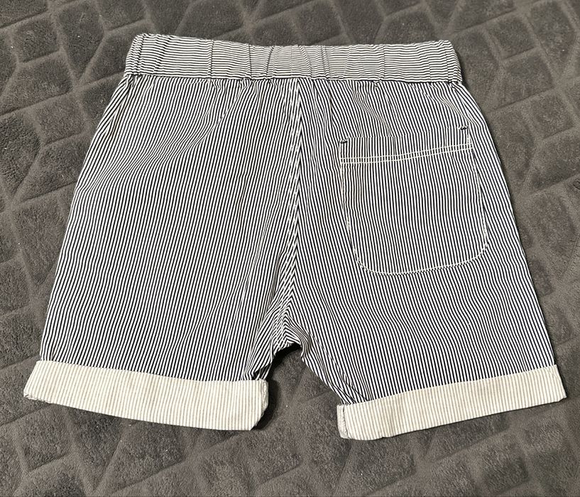 Spodenki hm  rozm 104