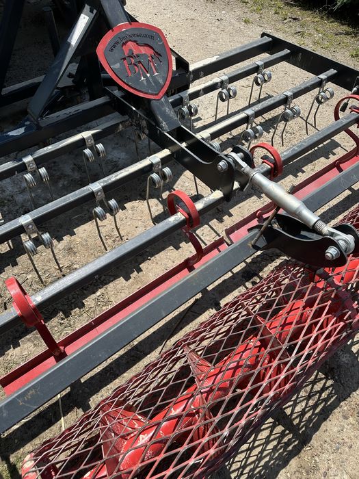 Równiarka do podłoża jezdzieckiego firmy BM HORSE 1.6