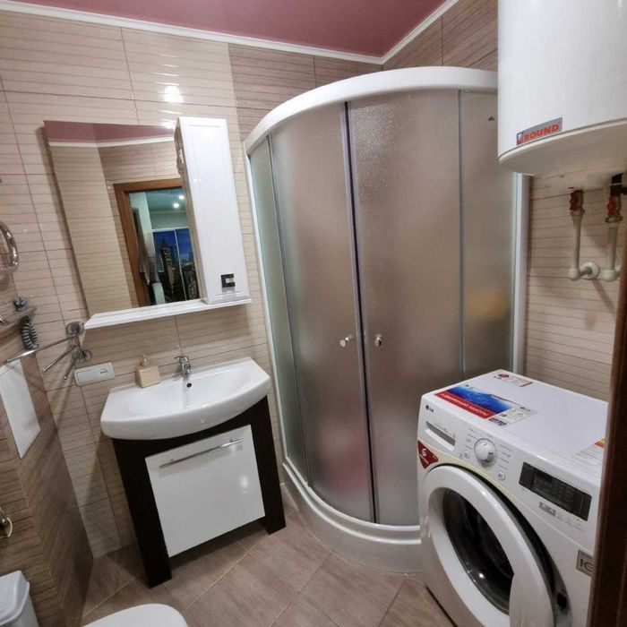 Продам 3к Парус Коммунар Свежий  ремонт !