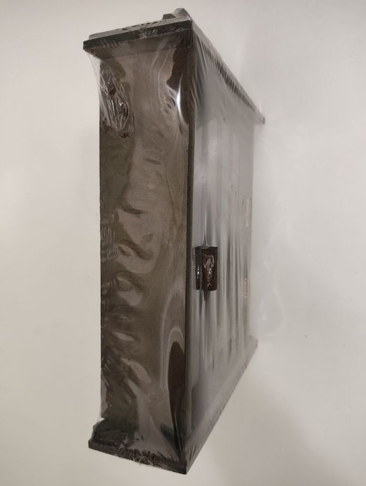 Szafka wieszak na klucze - drewniana.