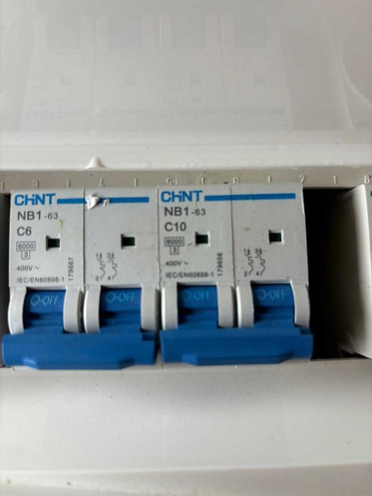 Vendo Quadro Elétrico Exterior Novo - Completo e Pronto para Uso