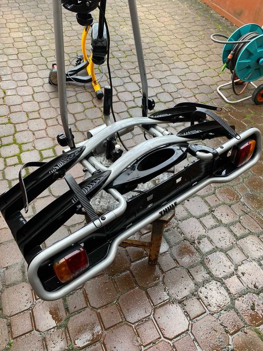 Bagażnik Rowerowy na Hak THULE - Solidny i Funkcjonalny!