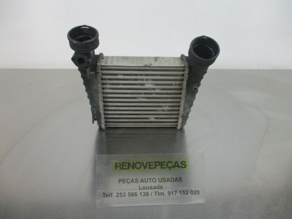 Radiador do intercooler VOLKSWAGEN Passat (3B3)