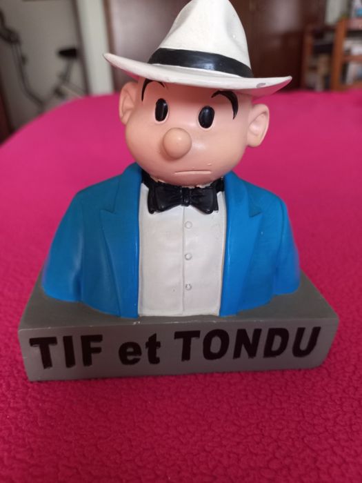 Boneco do TIF e TONDU em Resina