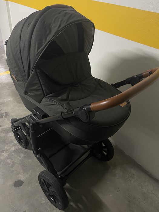 Carrinho de Bebé Kinderkraft 3 em 1 - babycoque + alcôfa + cadeirinha