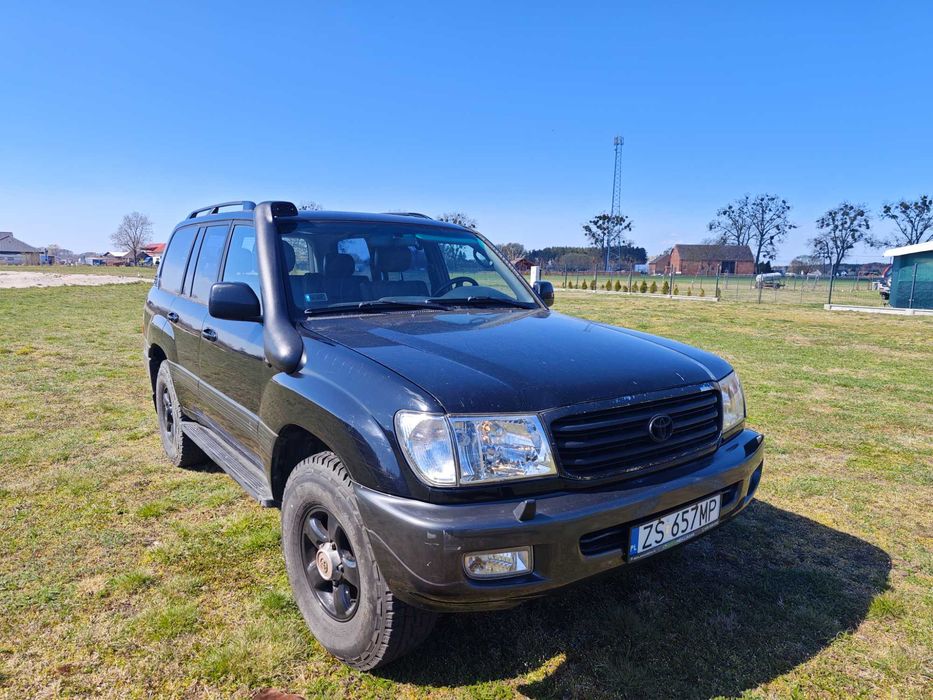 Toyota Land Cruiser HDJ 100