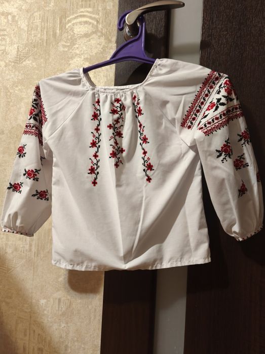 Вишиванка, ручна вишивка