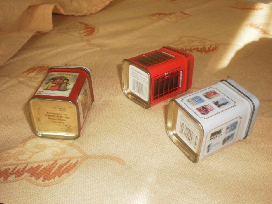 Caixas de lata antigas