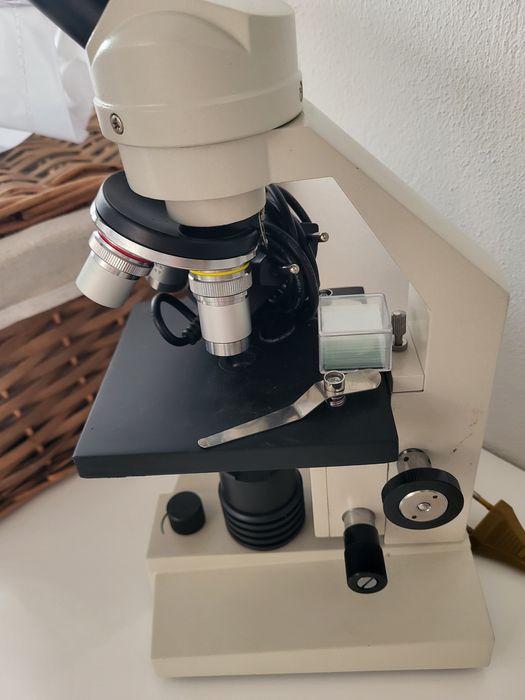 Microscópio ótico