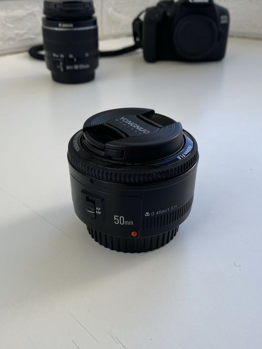 Canon 2000d com 2 lentes