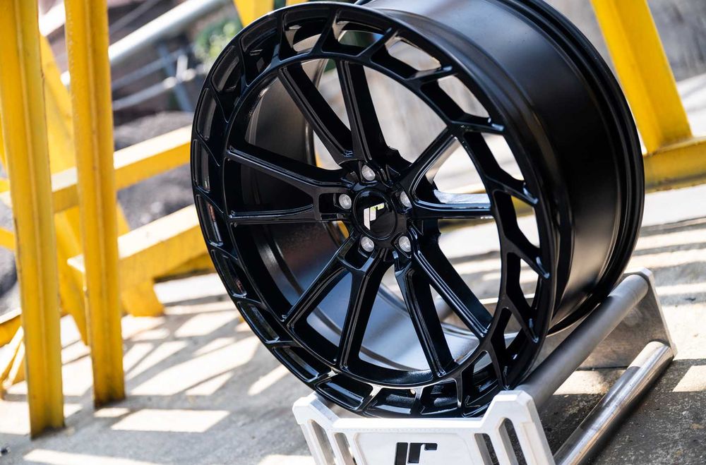 Диски Japan Racing JR45 | R18 | 5x120