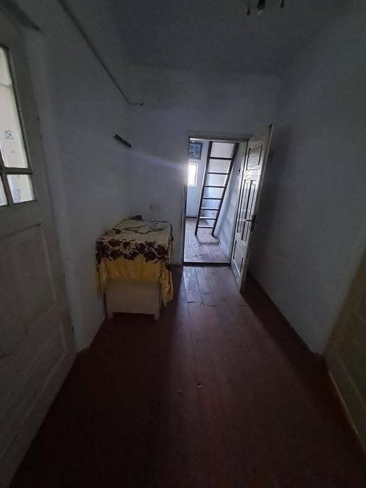 Продам будинок поруч з м. Шептицький у с. Завищень.