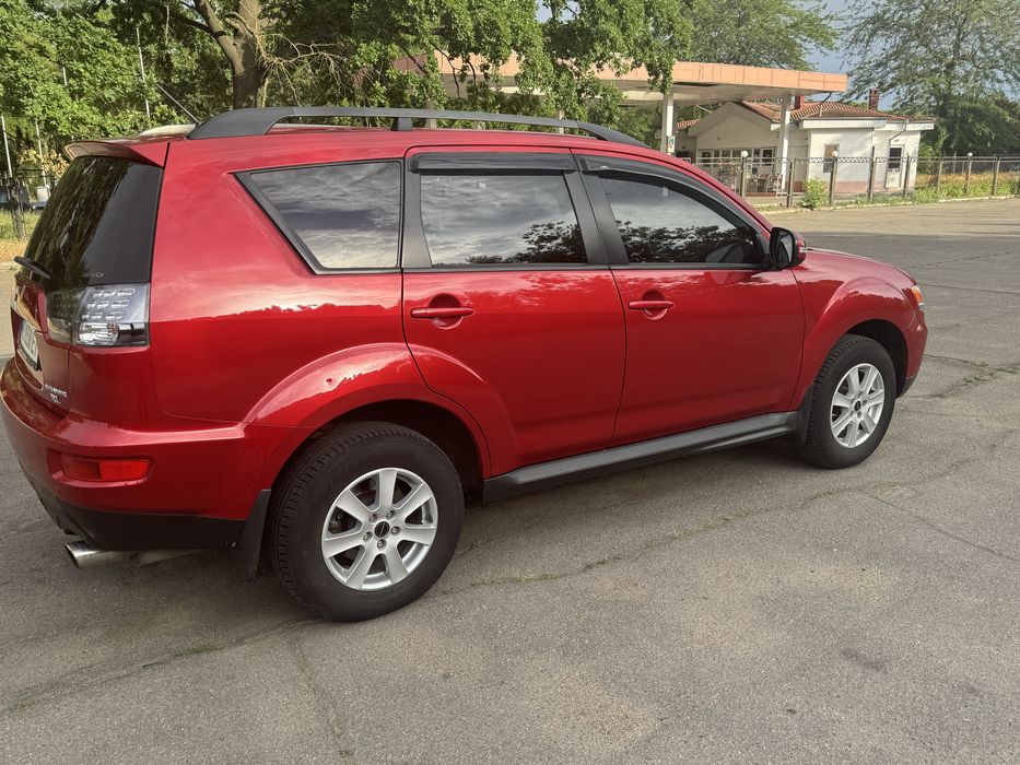 Mitsubihi Outlander XL