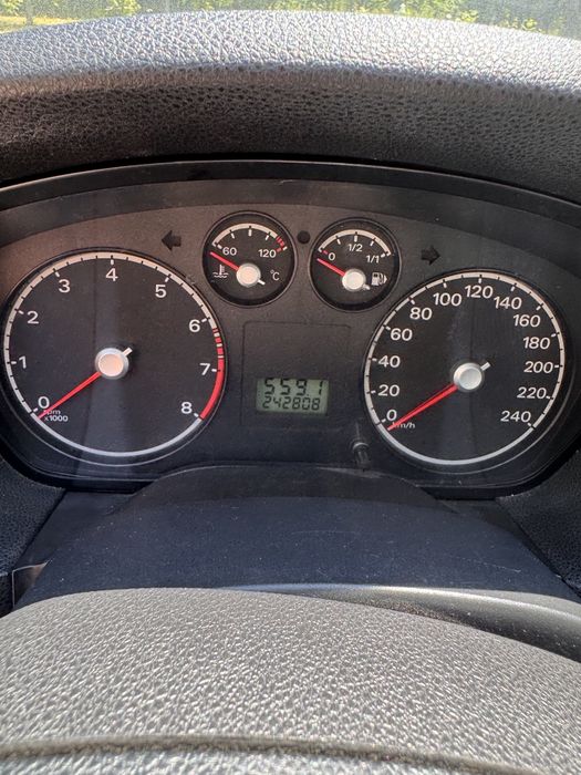 Продам Ford Focus 1.6 газ/бензин 2006 року