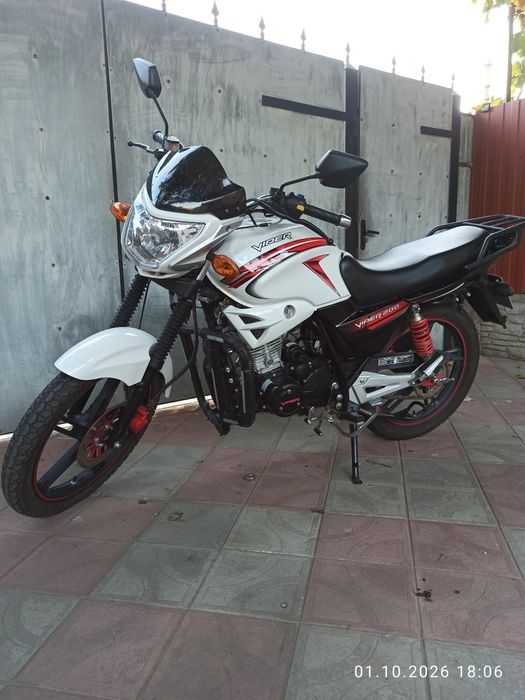 Viper zs200a Білий Лебідь.