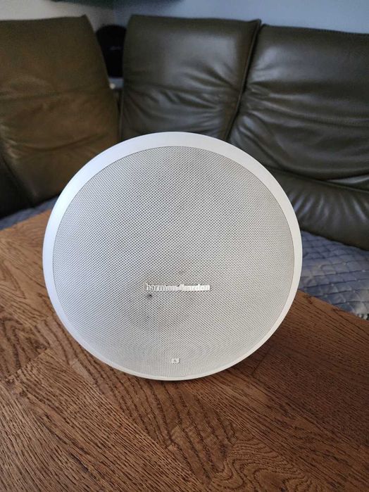 harman kardon onyx studio 2 Белый