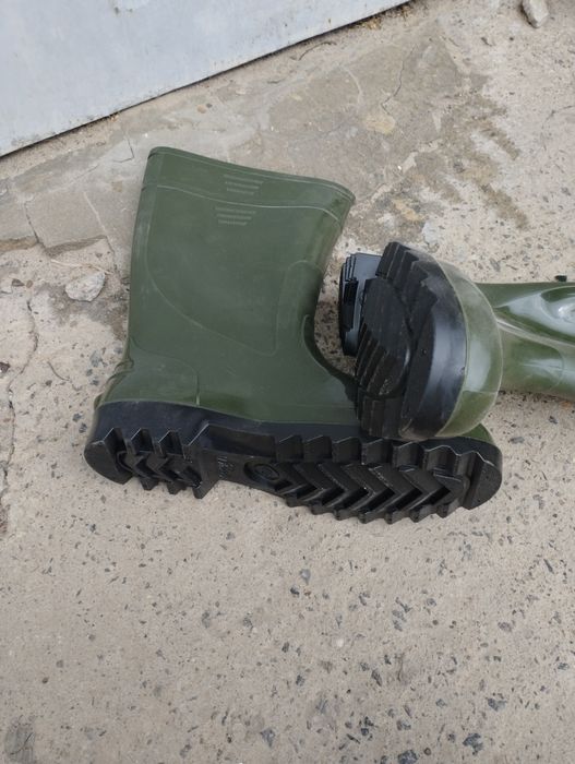 Сапоги резинові нові 45 р