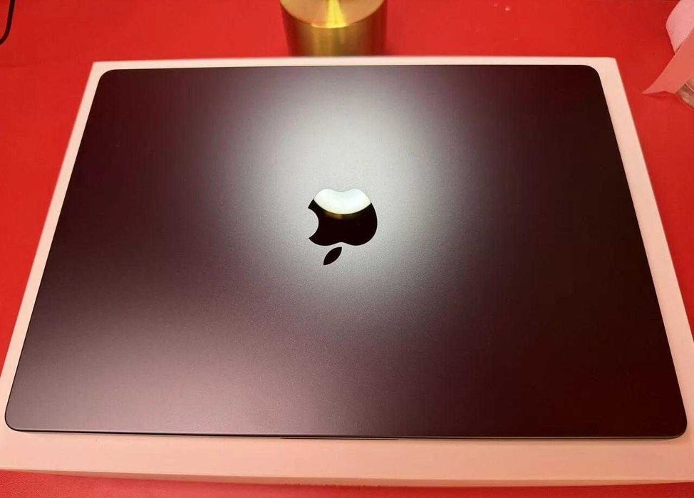 MacBook Pro 14 M5/16 GB/1 TB SSD