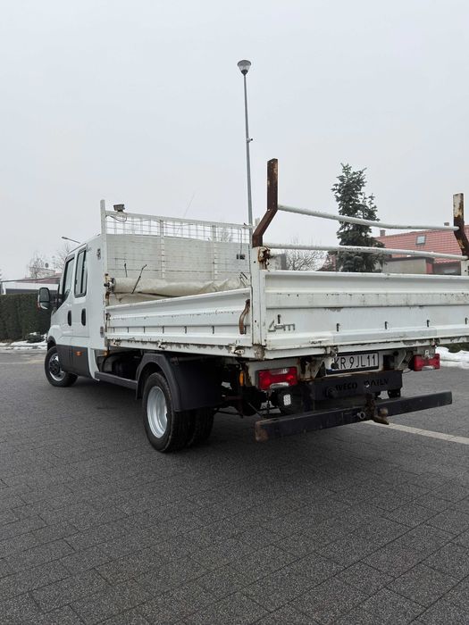 IVECO 35c14 / 2017 / 229 tys km / wywrotka / doka / 6 osób