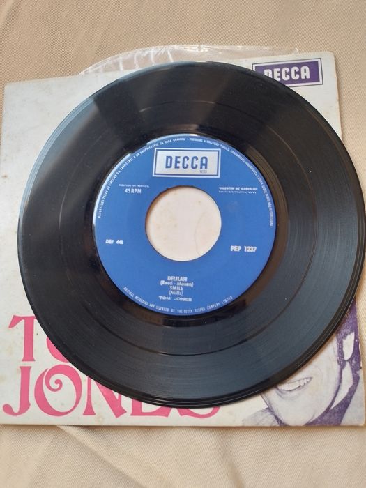 2 discos 45 rpm Tom Jones e Richard Clayderman