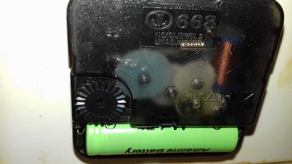 Часы настольные "Слава", точный ход