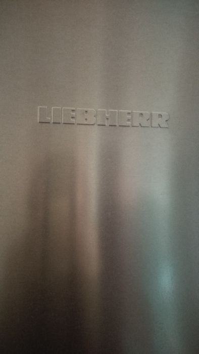 Холодильник liebherr