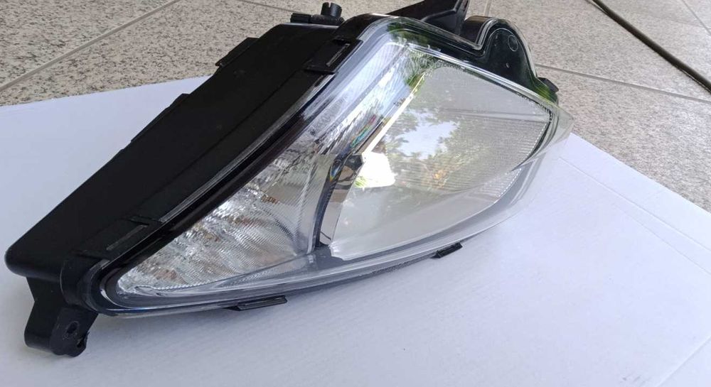 Farolim frontal esquerdo Moto BMW C600, ano 2012