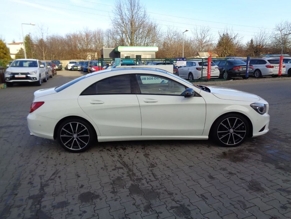 Mercedes-Benz CLA Mały przebieg śliczne wnętrze polecam